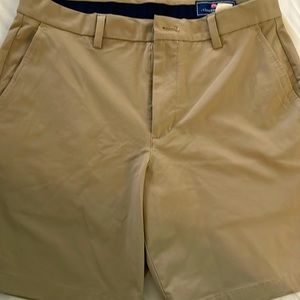 Men’s Vineyard Vines Khaki Shorts